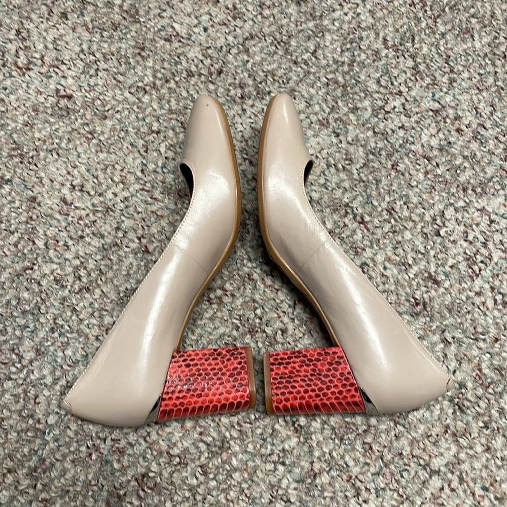 Calvin Klein block heels - Picture 7 of 8